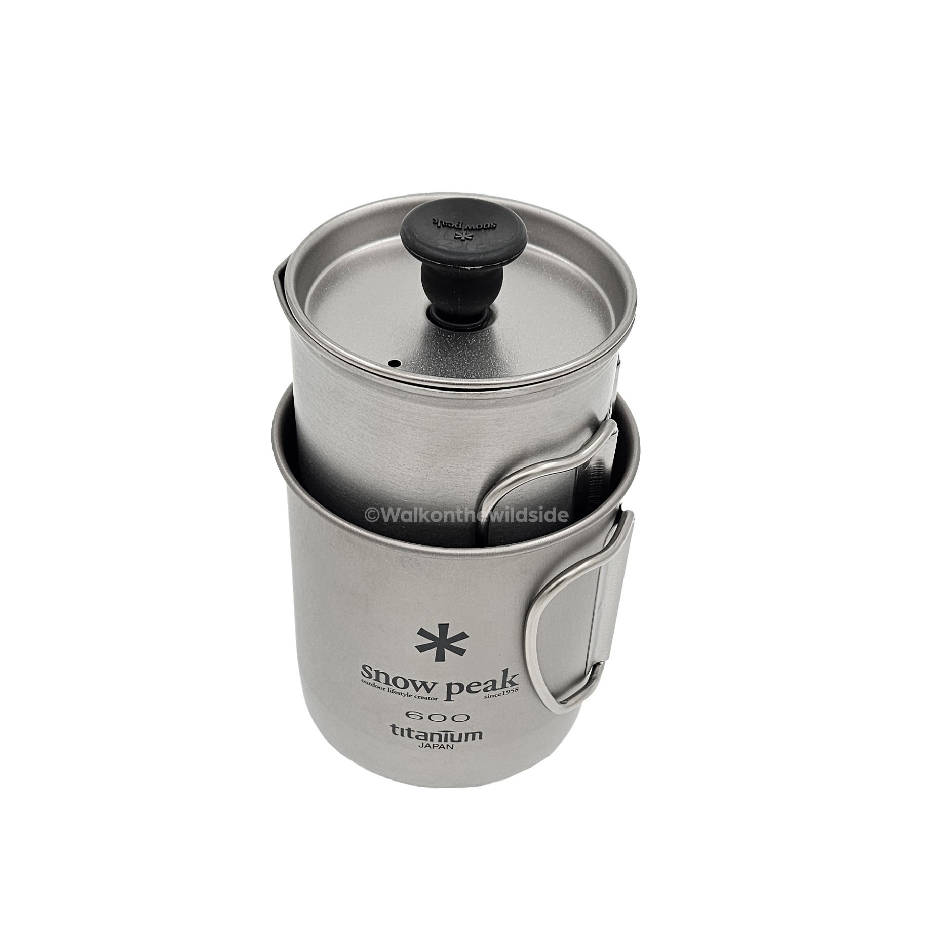 Snow Peak Single Wall 600 Mug mit Titan Kaffeepresse darin